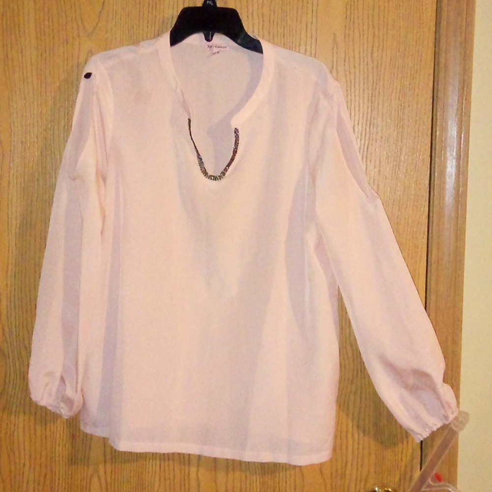 "JUICY COUTURE" Lt. Pink long sleeve w/ bejeweled V-neck & open shoulder blouse